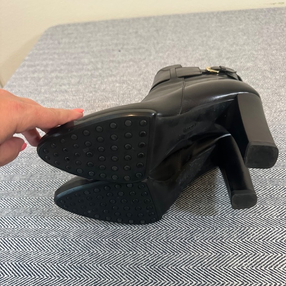 Tod's Black Leather Ankle Booties - Picture 8 of 10
